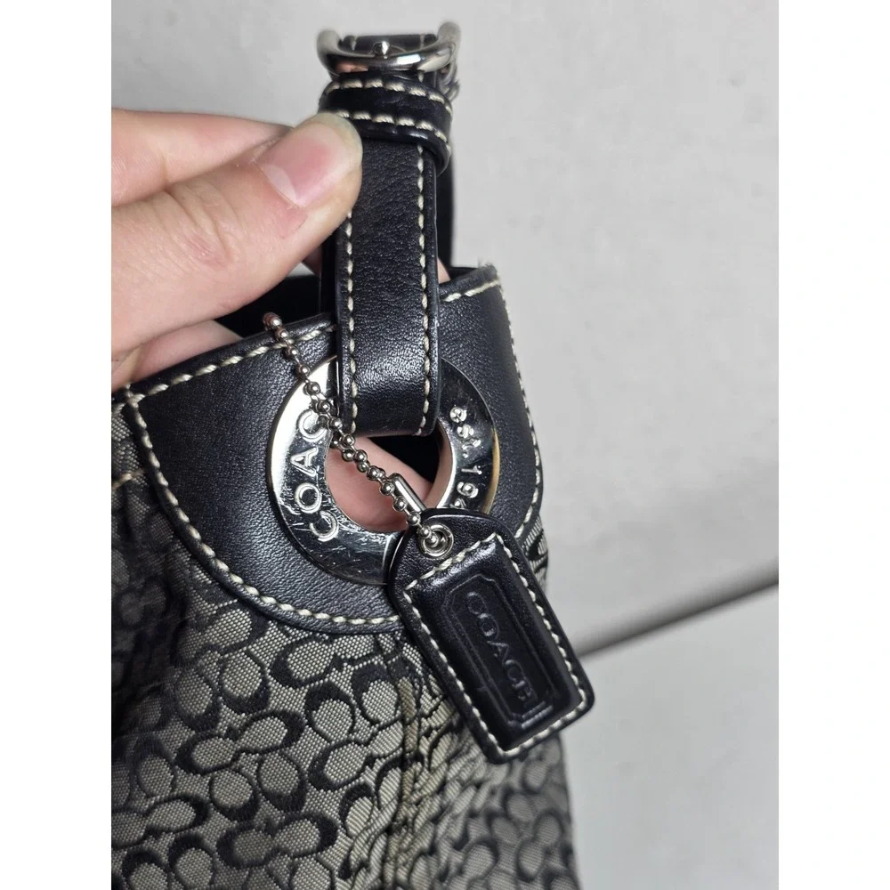 Vintage Coach F11666 Hobo Bucket Bag Shoulder Bag Black Gray Signature 14 In - Picture 4 of 8